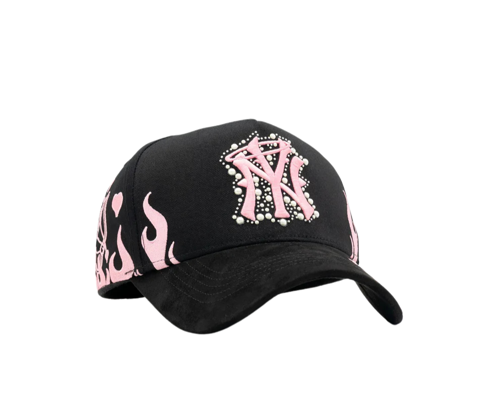 31 Hats - NY Pearls In Love