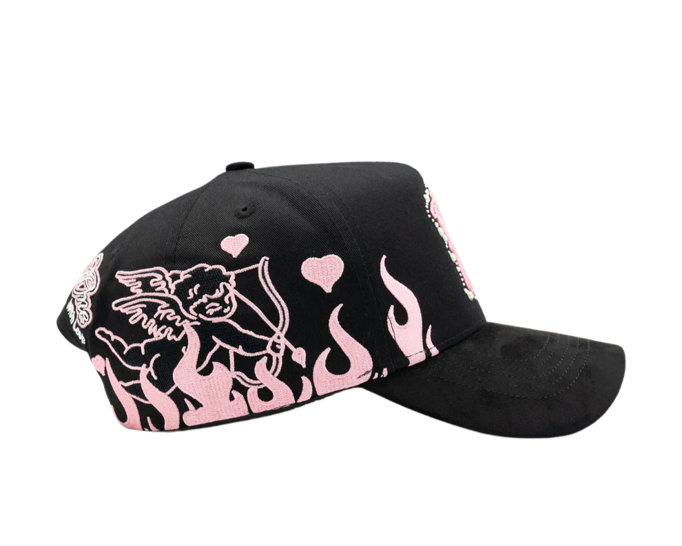 31 Hats - NY Pearls In Love