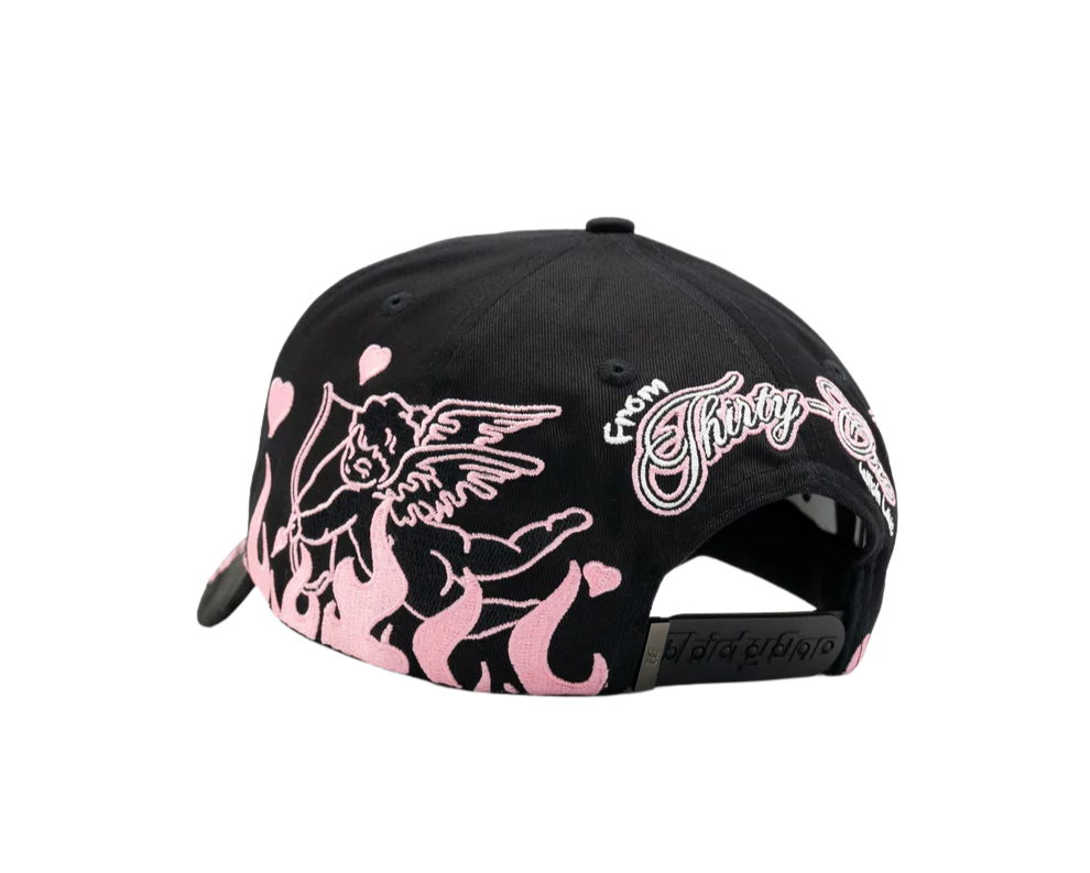 31 Hats - NY Pearls In Love