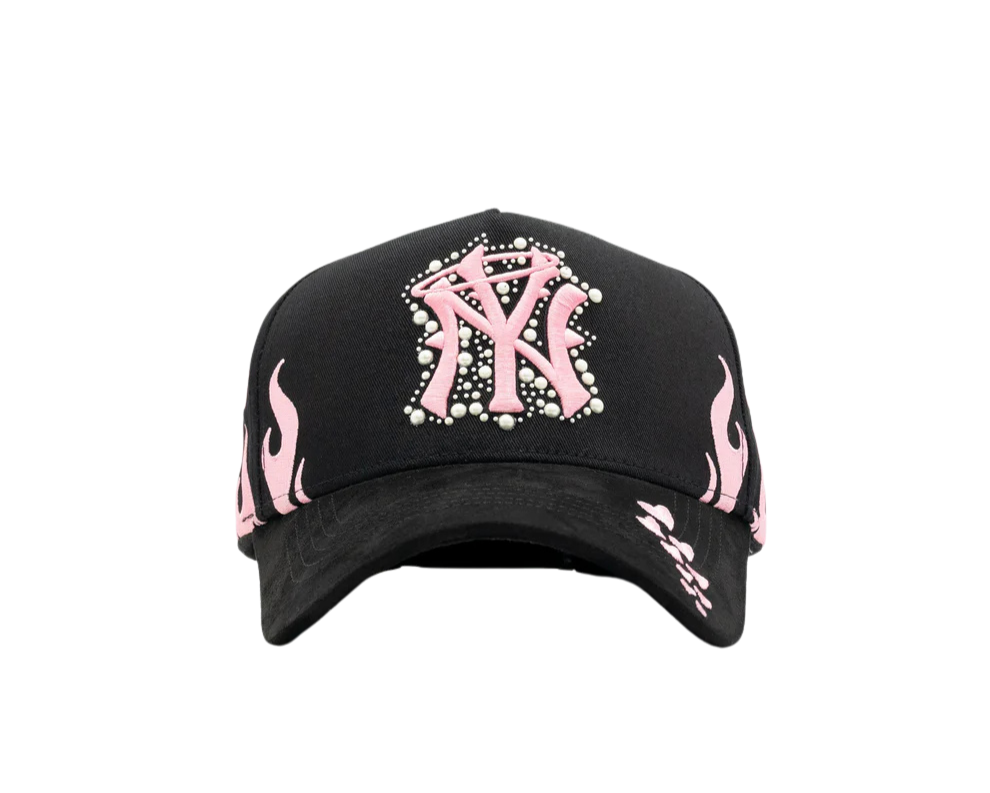 31 Hats - NY Pearls In Love