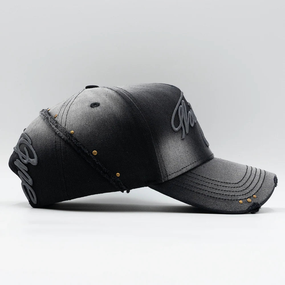 31 HATS - FADE TO BLACK
