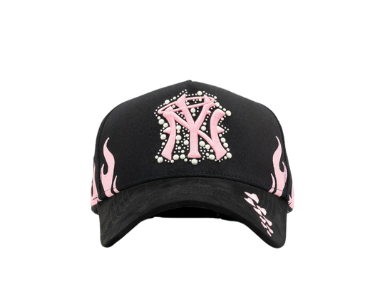 31 Hats - NY Pearls In Love